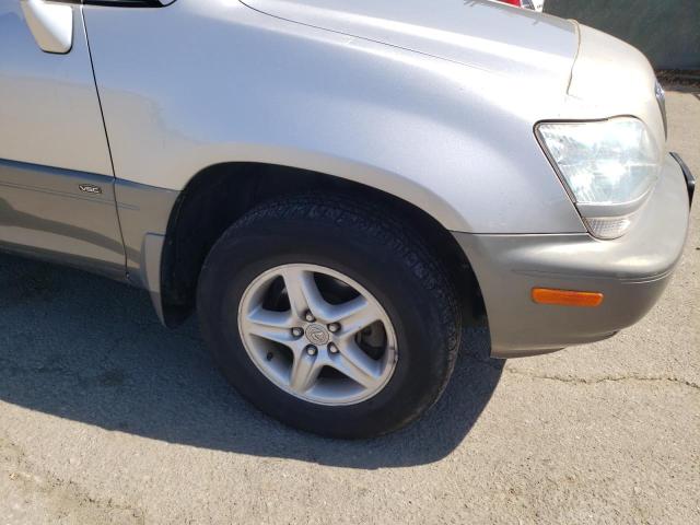 Photo 9 from auction – 2001 LEXUS RX 300 with VIN JTJHF10UX10213434