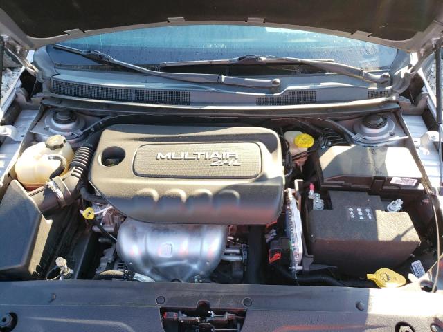 Photo 7 from auction – 2015 CHRYSLER 200 LIMITE with VIN 1C3CCCAB3FN527374