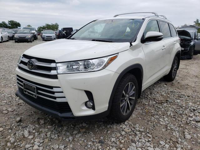 Photo 2 from auction – 2017 TOYOTA HIGHLANDER with VIN 5TDJZRFH9HS514188