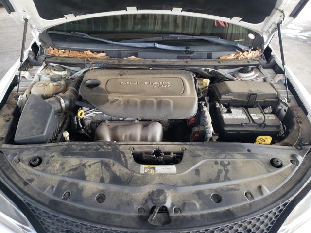 Photo 7 from auction – 2015 CHRYSLER 200 S with VIN 1C3CCCBB4FN619477