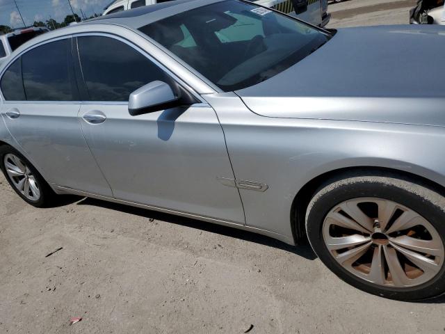Photo 9 from auction – 2011 BMW 740 I with VIN WBAKA4C57BC392252