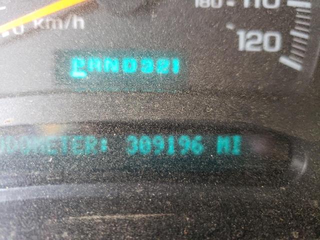 Zdjęcie 8 z aukcji – 2004 GMC SIERRA K25 z VIN 1GTHK23204F220196