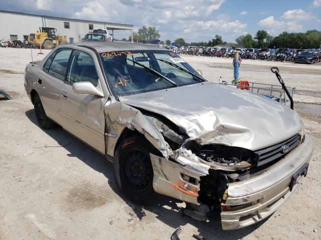 TOYOTA CAMRY LE 1992 with VIN 4T1SK12E3NU069293 - Photo from auction