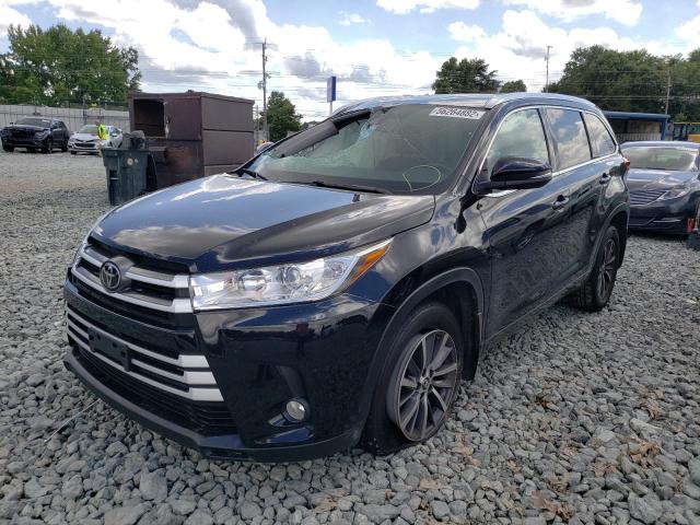 TOYOTA HIGHLANDER 2017 with VIN 5TDJZRFH4HS432725 - Photo from auction