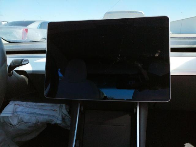 Photo 9 from auction – 2018 TESLA MODEL 3 with VIN 5YJ3E1EB4JF181587