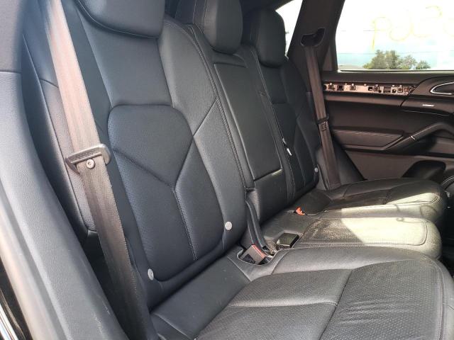 Photo 6 from auction – 2014 PORSCHE CAYENNE with VIN WP1AF2A22ELA34413