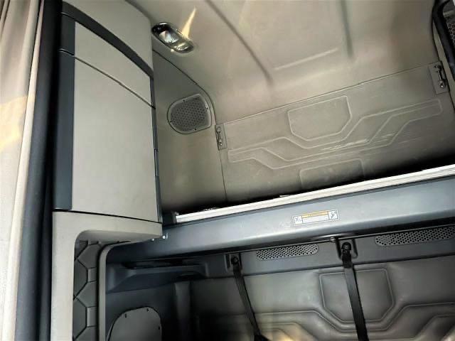 Foto 6 de la subasta – 2014 FREIGHTLINER CASCADIA 1 con VIN 1FUJGLD68ELFR8758