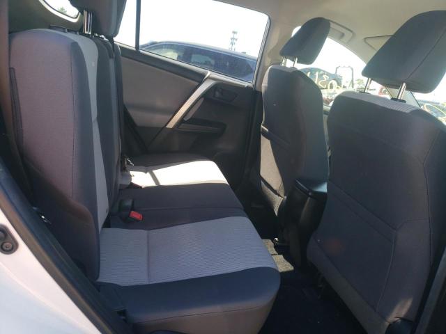 Photo 6 from auction – 2014 TOYOTA RAV4 LE with VIN JTMBFREV9EJ007188