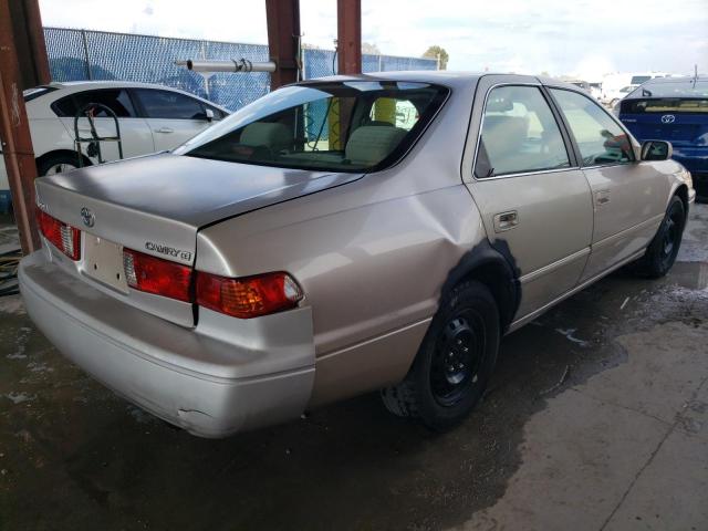 Photo 4 from auction – 2000 TOYOTA CAMRY CE with VIN 4T1BG22K2YU992494