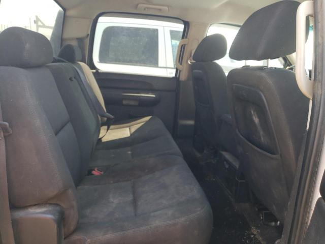 Photo 6 from auction – 2011 GMC SIERRA K35 with VIN 1GT423C83BF193601