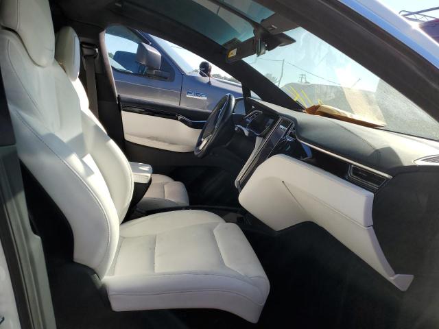 Photo 5 from auction – 2017 TESLA MODEL X with VIN 5YJXCBE27HF076209