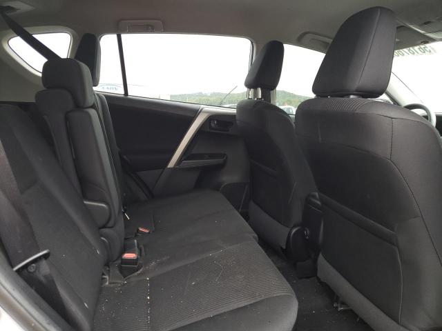 Photo 6 from auction – 2018 TOYOTA RAV4 LE with VIN 2T3ZFREV2JW417177