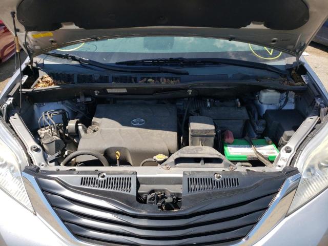Photo 7 from auction – 2013 TOYOTA SIENNA LE with VIN 5TDKK3DC3DS334986