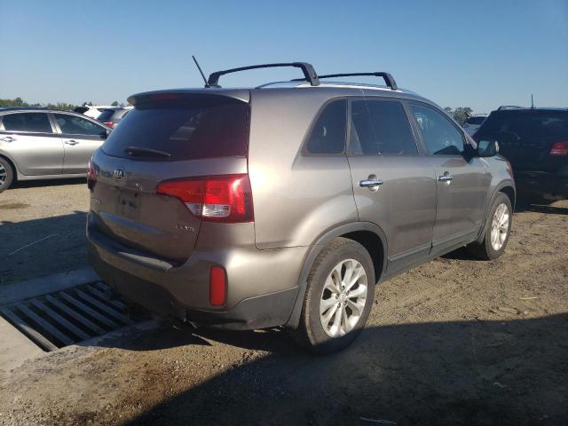 Photo 4 from auction – 2015 KIA SORENTO EX with VIN 5XYKUDA74FG603486