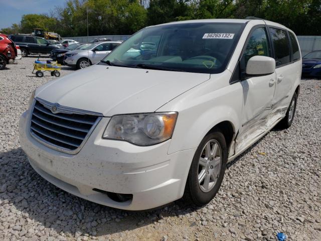 Photo 2 from auction – 2010 CHRYSLER TOWN & COU with VIN 2A4RR5D18AR324053