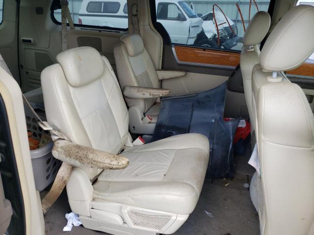 Photo 6 from auction – 2010 CHRYSLER TOWN & COU with VIN 2A4RR6DX2AR260831