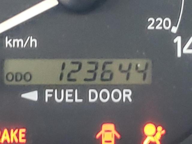 Photo 8 from auction – 2000 TOYOTA CAMRY CE with VIN 4T1BG22K2YU992494