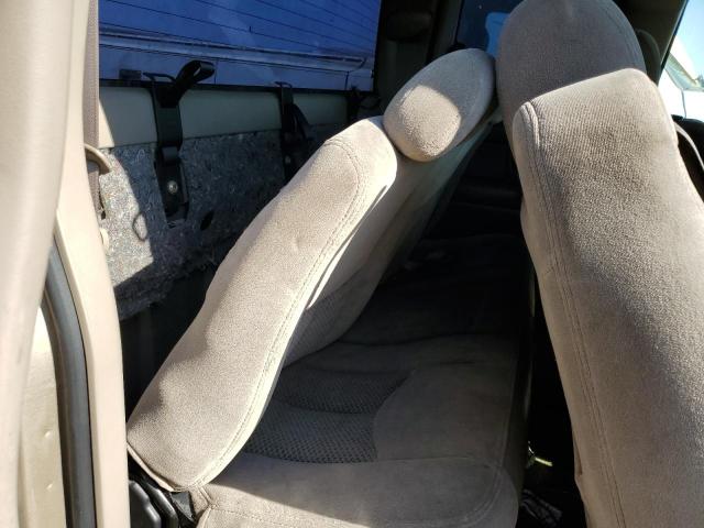 Photo 6 from auction – 2004 CHEVROLET SILVERADO with VIN 2GCEC19V041246428