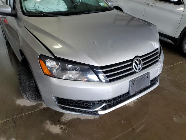 Photo 9 from auction – 2014 VOLKSWAGEN PASSAT S with VIN 1VWAT7A39EC072802
