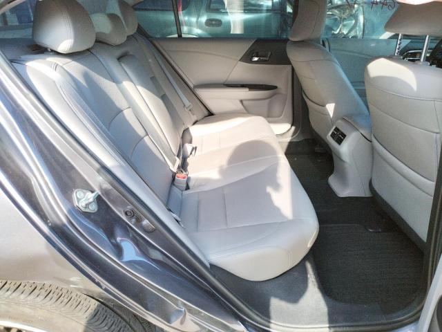 Photo 6 from auction – 2017 HONDA ACCORD TOU with VIN 1HGCR3F97HA044563