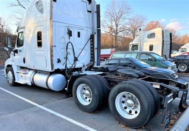 Photo 3 from auction – 2014 FREIGHTLINER CASCADIA 1 with VIN 1FUJGLD68ELFR8758