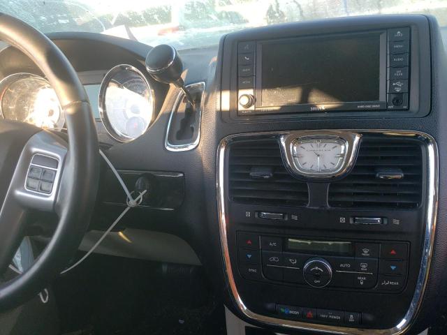 Photo 9 from auction – 2012 CHRYSLER TOWN & COU with VIN 2C4RC1BGXCR345853