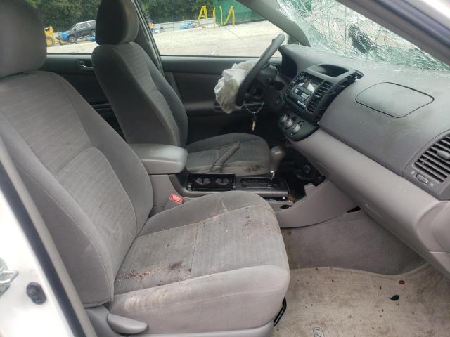 Photo 5 from auction – 2005 TOYOTA CAMRY LE with VIN 4T1BE32K25U554145