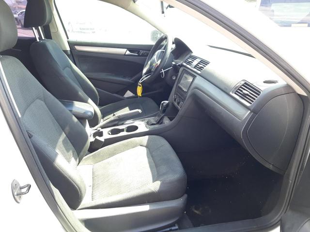 Photo 5 from auction – 2014 VOLKSWAGEN PASSAT S with VIN 1VWAP7A30EC009219