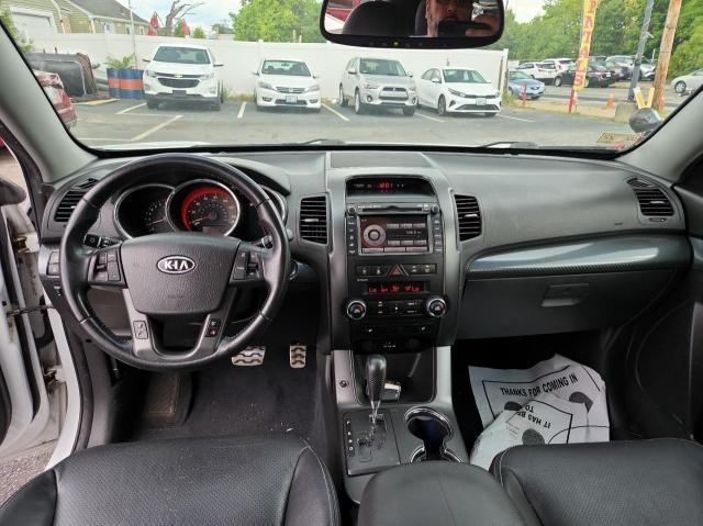 Photo 9 from auction – 2011 KIA SORENTO SX with VIN 5XYKWDA22BG121978
