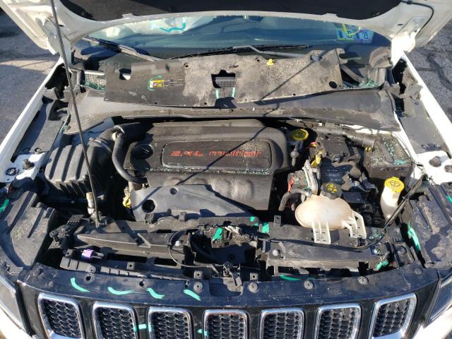 Photo 7 from auction – 2017 JEEP COMPASS LA with VIN 3C4NJCBB8HT669327