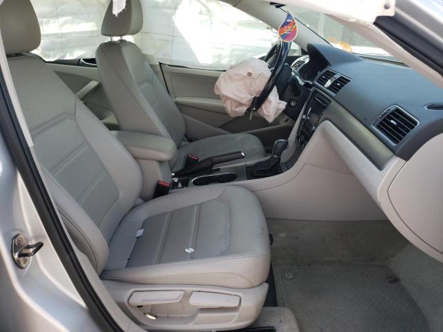 Photo 5 from auction – 2014 VOLKSWAGEN PASSAT SE with VIN 1VWBS7A34EC119922