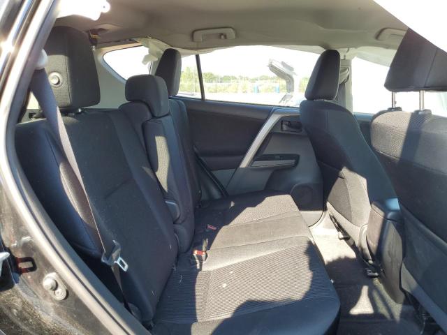 Photo 6 from auction – 2017 TOYOTA RAV4 LE with VIN 2T3BFREV8HW631036