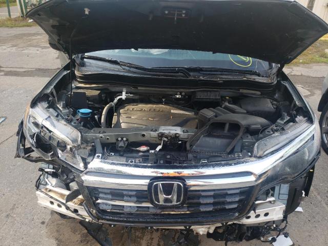 Photo 7 from auction – 2017 HONDA RIDGELINE with VIN 5FPYK3F73HB032450