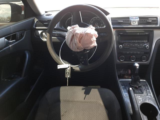 Photo 9 from auction – 2014 VOLKSWAGEN PASSAT S with VIN 1VWAT7A35EC051252