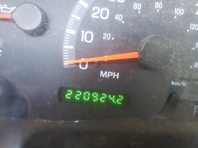 Photo 8 from auction – 2001 FORD F150 SUPER with VIN 1FTRW08L01KB57666