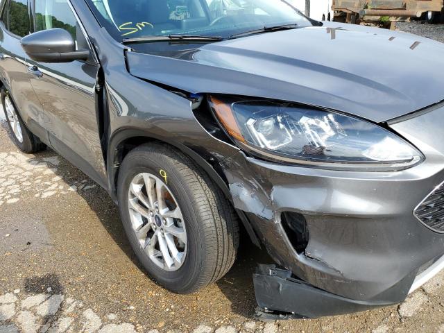Photo 9 from auction – 2021 FORD ESCAPE SE with VIN 1FMCU0G60MUA04703