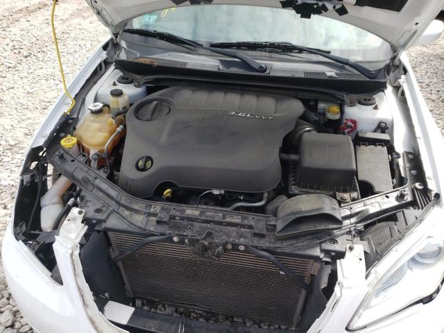 Photo 7 from auction – 2013 CHRYSLER 200 LX with VIN 1C3CCBAG8DN767653