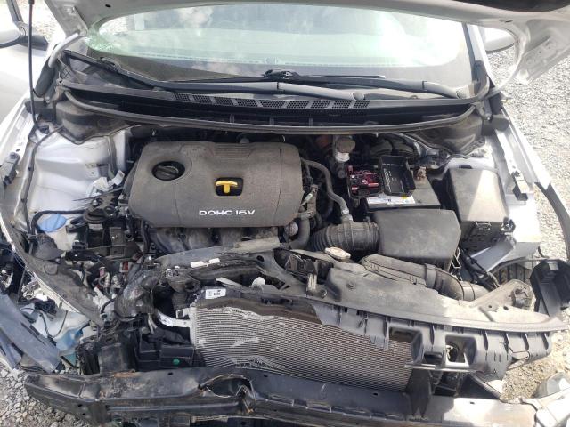 Photo 7 from auction – 2017 KIA FORTE LX with VIN 3KPFK4A76HE083394