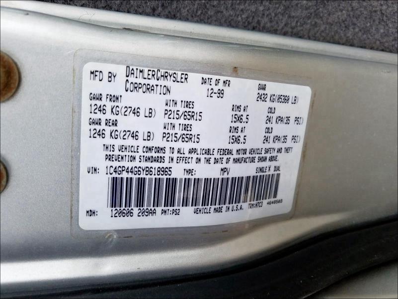 Photo 10 from auction – 2000 CHRYSLER TOWN & COU with VIN 1C4GP44G6YB618965