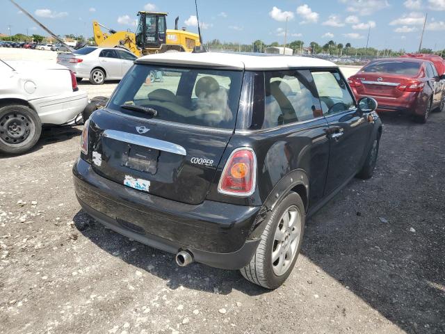 Photo 4 from auction – 2009 MINI COOPER with VIN WMWMF33569TZ21091