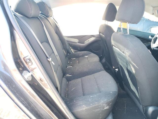Photo 6 from auction – 2018 KIA FORTE LX with VIN 3KPFK4A71JE217492