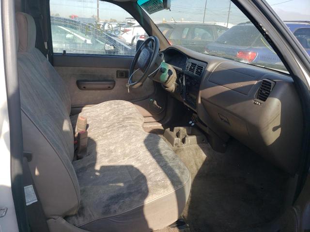 Photo 5 from auction – 2000 TOYOTA TACOMA with VIN 4TANL42N7YZ658947