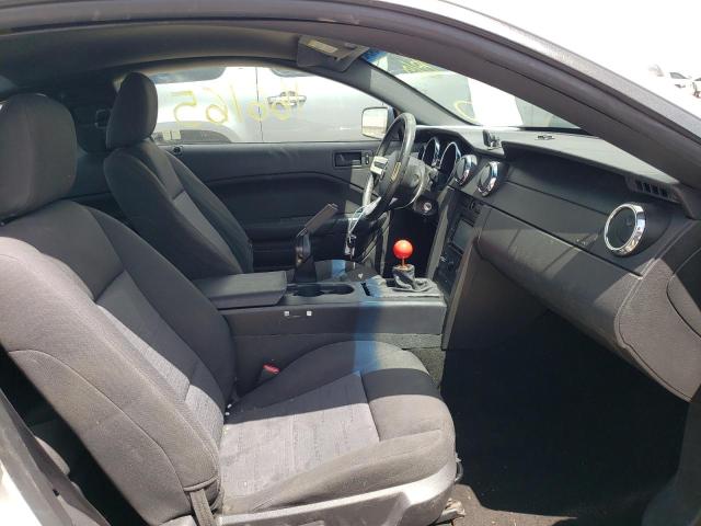 Photo 5 from auction – 2005 FORD MUSTANG with VIN 1ZVFT80N255238984
