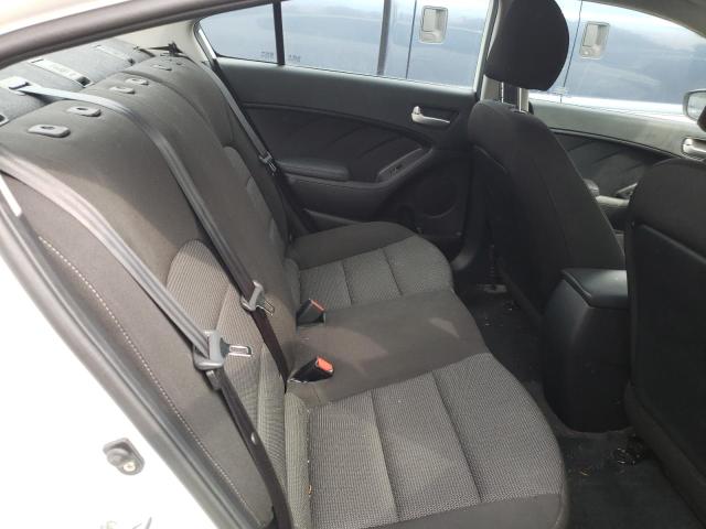 Photo 6 from auction – 2017 KIA FORTE LX with VIN 3KPFK4A74HE133323