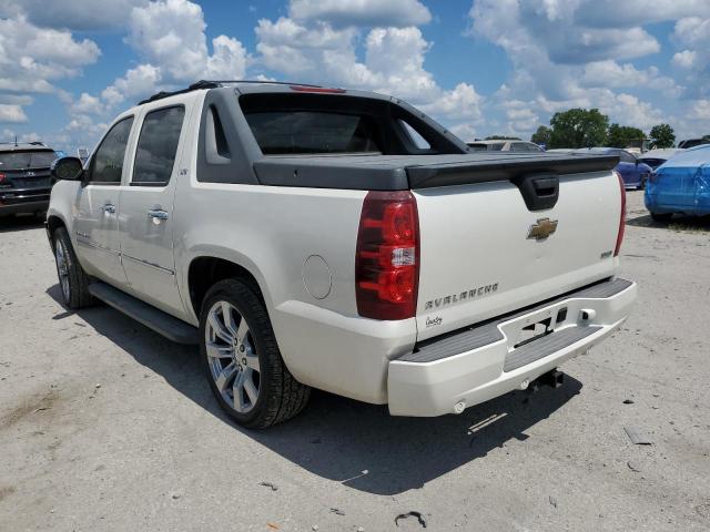 Photo 3 from auction – 2011 CHEVROLET AVALANCHE with VIN 3GNTKGE38BG173192