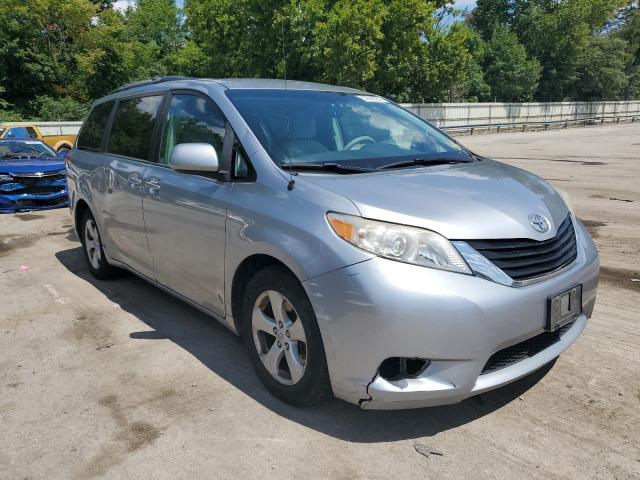 TOYOTA SIENNA 2011 with VIN 5TDKK3DC5BS152493 - Photo from auction