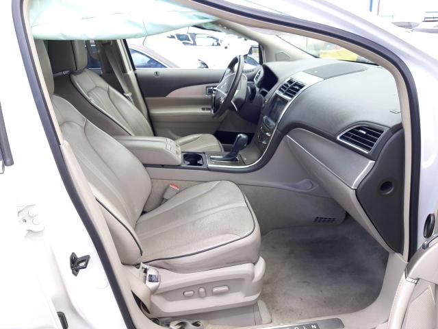 Photo 5 from auction – 2011 LINCOLN MKX with VIN 2LMDJ6JK8BBJ28988