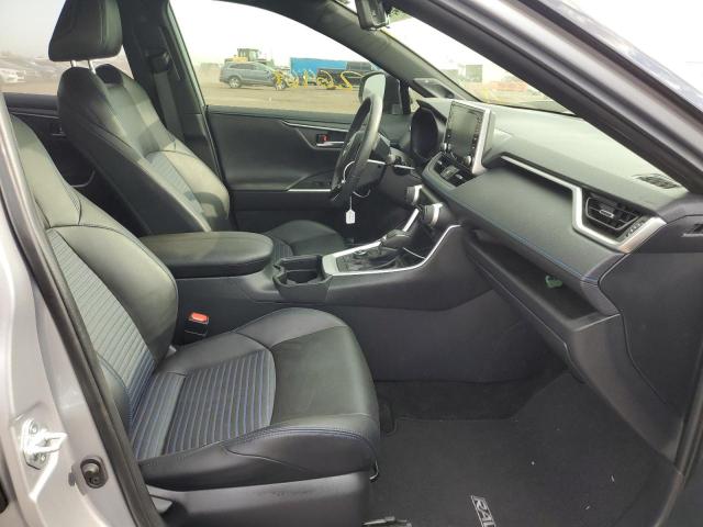 Photo 5 from auction – 2019 TOYOTA RAV4 XSE with VIN JTMEWRFV5KD523151