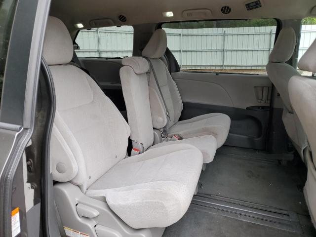 Photo 6 from auction – 2016 TOYOTA SIENNA LE with VIN 5TDKK3DC5GS738568