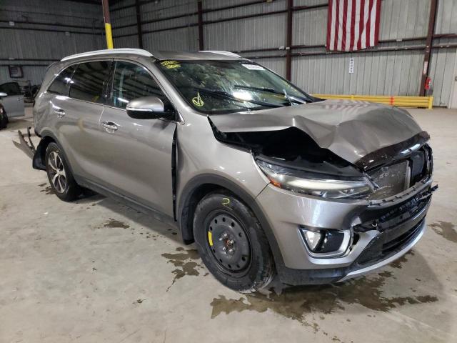 KIA SORENTO EX 2017 with VIN 5XYPH4A53HG232056 - Photo from auction